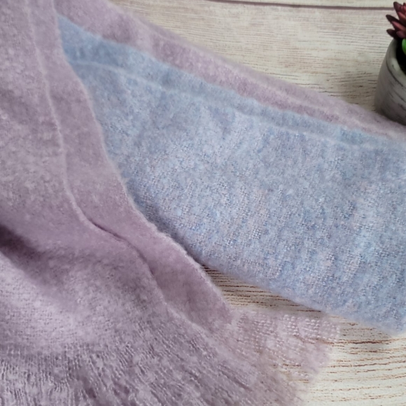 14th & Union fringe blue and purple scarf/wrap NWT - Picture 8 of 9